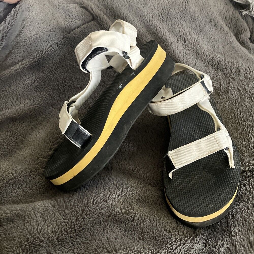 Stylish Women's Sandals in Black and White